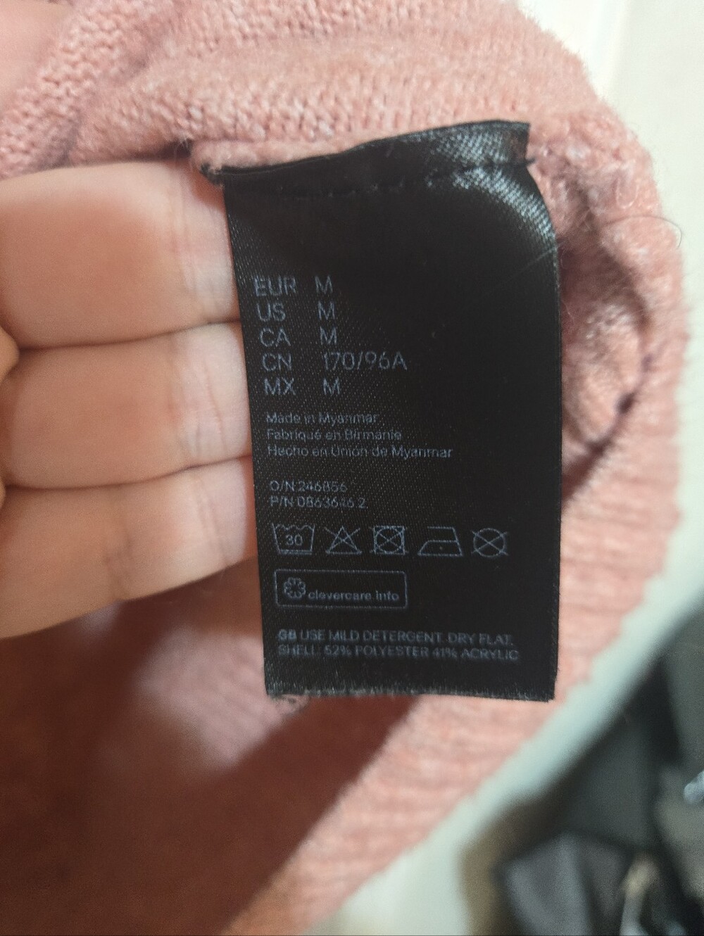 H&M Pink Soft Knit V-Neck Sweater Women's Medium Oversized Cozy Pullover - Picture 3 of 7